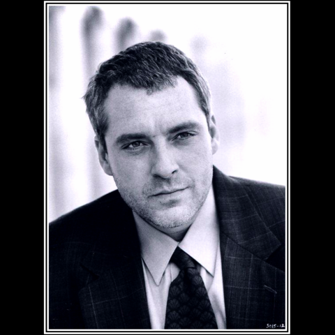 𝐓𝐎𝐌 𝐒𝐈𝐙𝐄𝐌𝐎𝐑𝐄, 𝐈.𝐌.
(1961 - 2023)

https://es.wikipedia.org/wiki/Tom_Sizemore