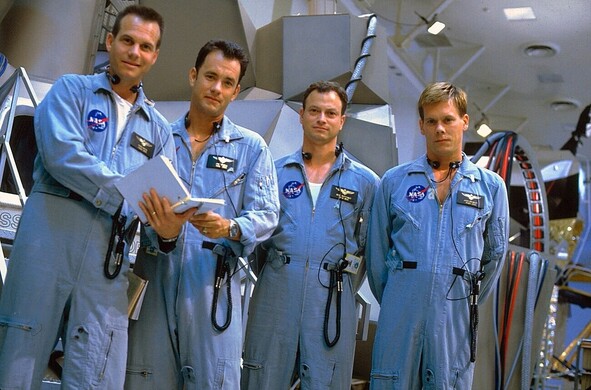 De izquierda a derecha: Bill Paxton (I.M.), Tom Hanks, Gary Sinise y Kevin Bacon.
