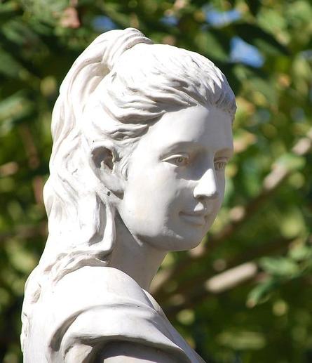 Estatua de una diosa